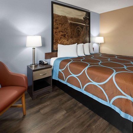 Super 8 by Wyndham Summersville Eksteriør billede